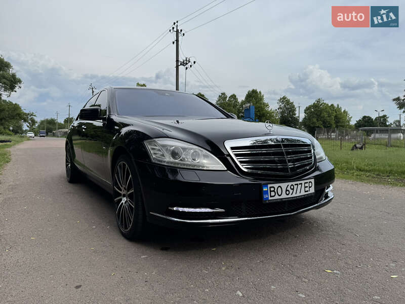 Седан Mercedes-Benz S-Class 2011 в Чернигове
