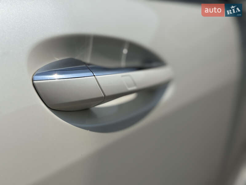 Седан Mercedes-Benz S-Class 2012 в Киеве