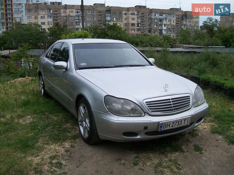 Mercedes-Benz S-Class 2000