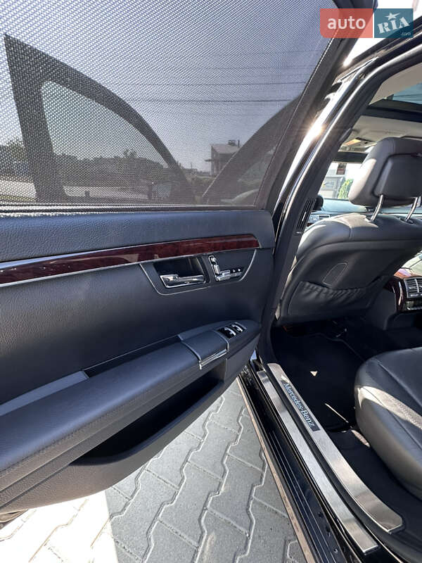 Седан Mercedes-Benz S-Class 2008 в Черновцах