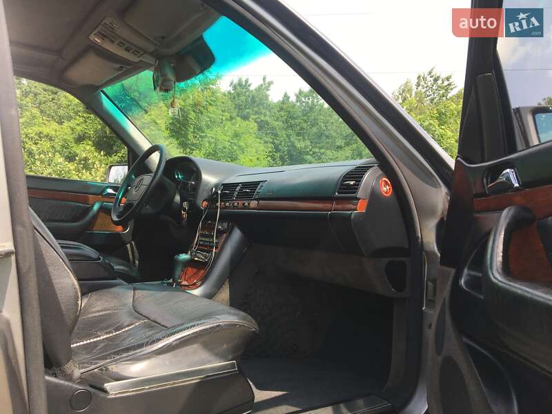Седан Mercedes-Benz S-Class 1996 в Львове