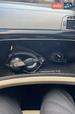 Седан Mercedes-Benz S-Class 2011 в 