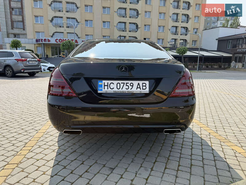 Седан Mercedes-Benz S-Class 2012 в Львові