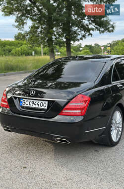 Седан Mercedes-Benz S-Class 2006 в  фото 17 Седан Mercedes-Benz S-Class 2006 в
