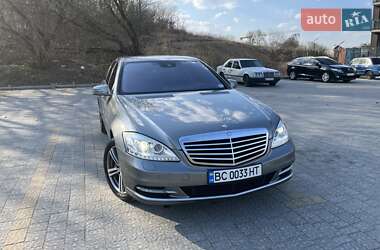 Седан Mercedes-Benz S-Class 2009 в 