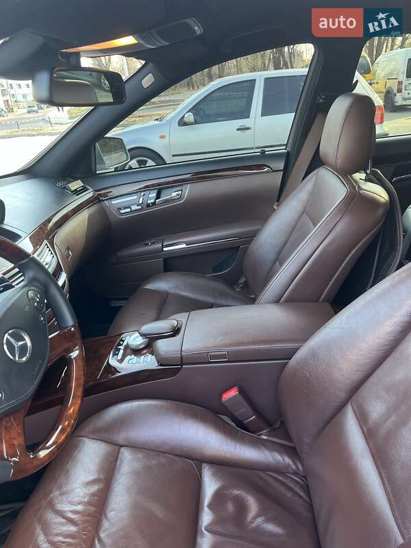 Седан Mercedes-Benz S-Class 2009 в Львове