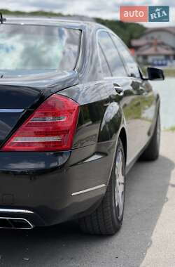 Седан Mercedes-Benz S-Class 2012 в 