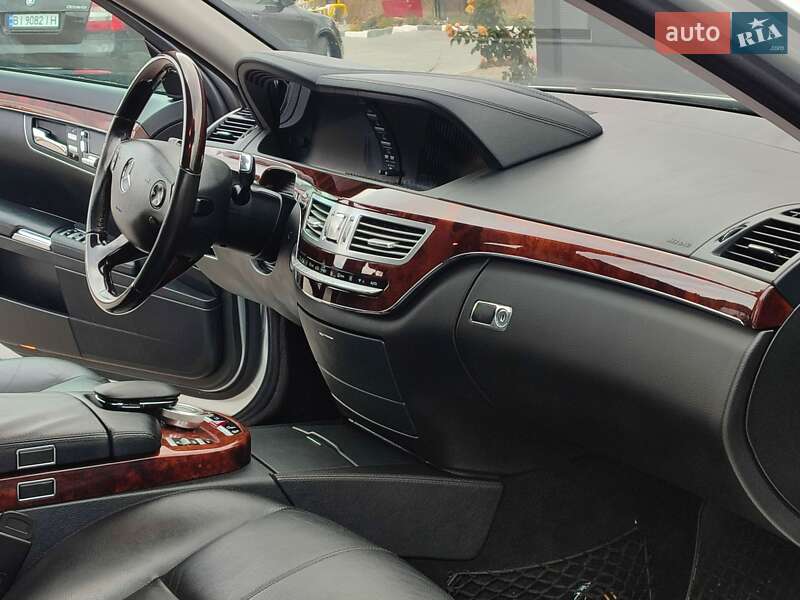 Седан Mercedes-Benz S-Class 2007 в Жовтих Водах фото 28 Седан Mercedes-Benz S-Class 2007 в Жовтих Водах