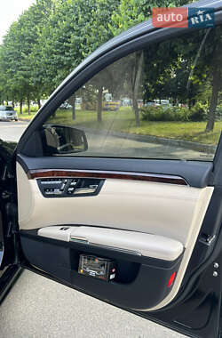 Седан Mercedes-Benz S-Class 2011 в 