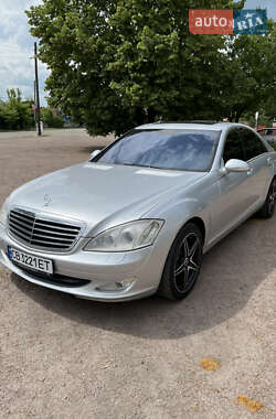 Седан Mercedes-Benz S-Class 2006 в 