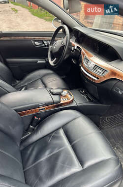 Седан Mercedes-Benz S-Class 2006 в 