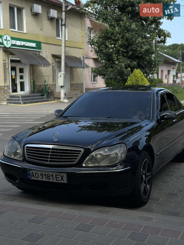 Mercedes-Benz S-Class 2001