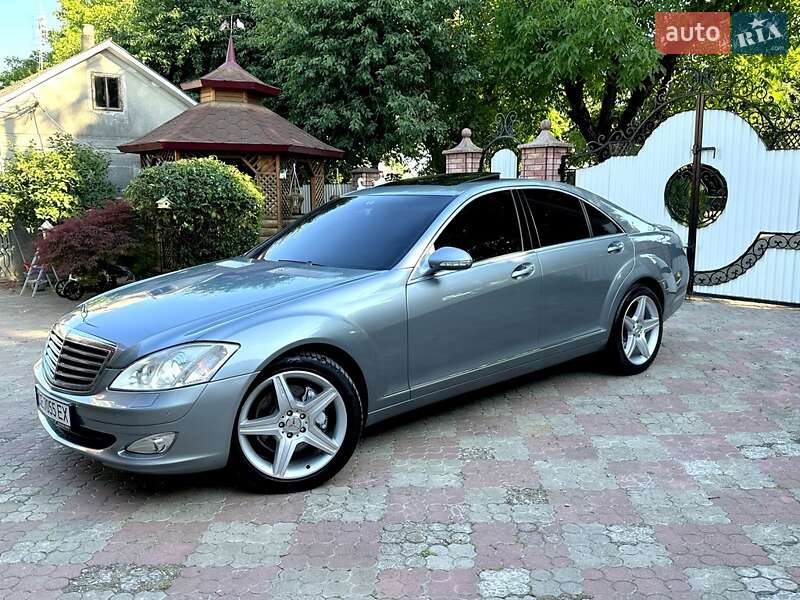 Седан Mercedes-Benz S-Class 2006 в Чернівцях