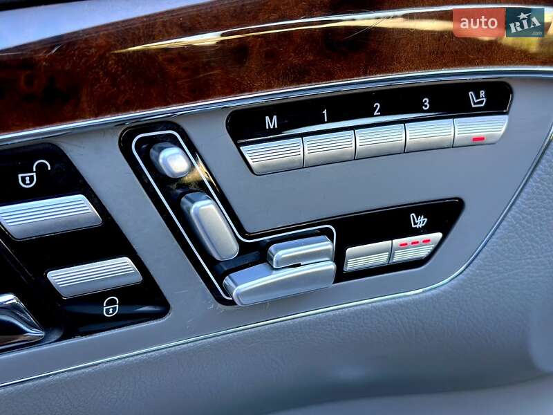 Седан Mercedes-Benz S-Class 2006 в Чернівцях