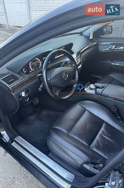 Седан Mercedes-Benz S-Class 2013 в 