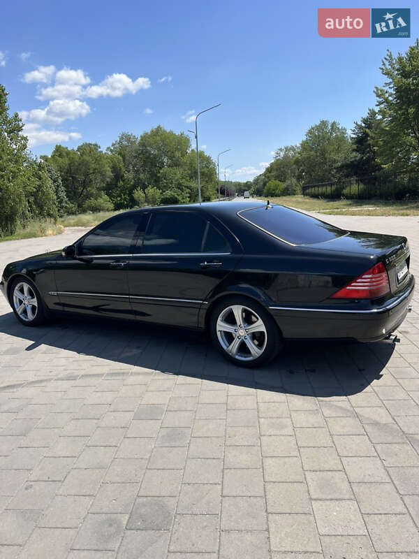 Седан Mercedes-Benz S-Class 2001 в Горишних Плавнях
