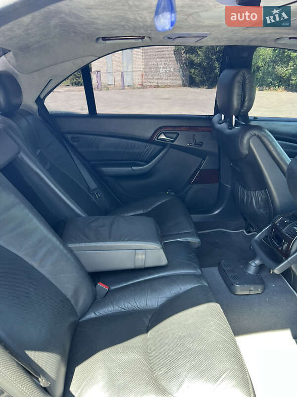 Седан Mercedes-Benz S-Class 2001 в Горишних Плавнях