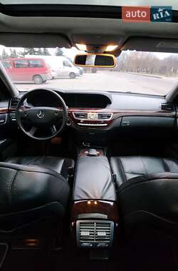 Седан Mercedes-Benz S-Class 2006 в 