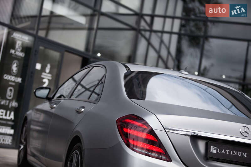 Седан Mercedes-Benz S-Class 2017 в Ужгороді