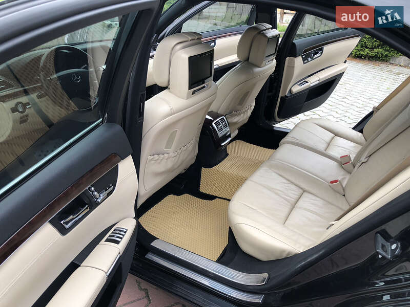 Седан Mercedes-Benz S-Class 2006 в Шепетівці