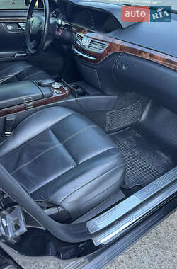 Седан Mercedes-Benz S-Class 2006 в  фото 22 Седан Mercedes-Benz S-Class 2006 в