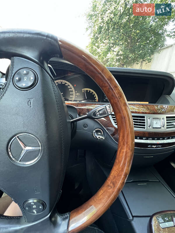 Седан Mercedes-Benz S-Class 2009 в Києві