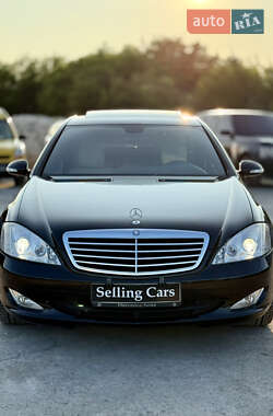 Седан Mercedes-Benz S-Class 2006 в 