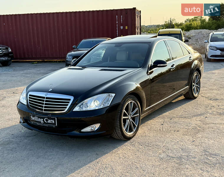 Седан Mercedes-Benz S-Class 2006 в Ровно
