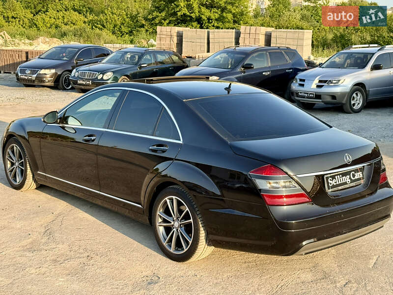 Седан Mercedes-Benz S-Class 2006 в Ровно
