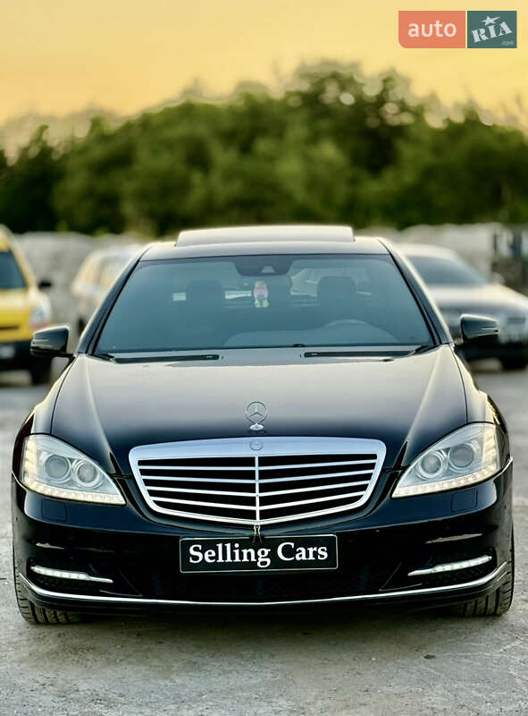 Седан Mercedes-Benz S-Class 2010 в Ровно