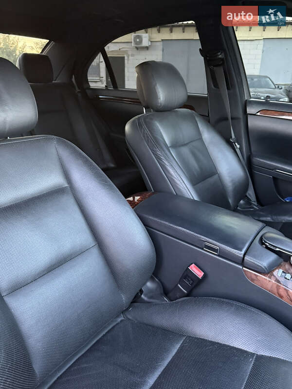 Седан Mercedes-Benz S-Class 2010 в Ровно