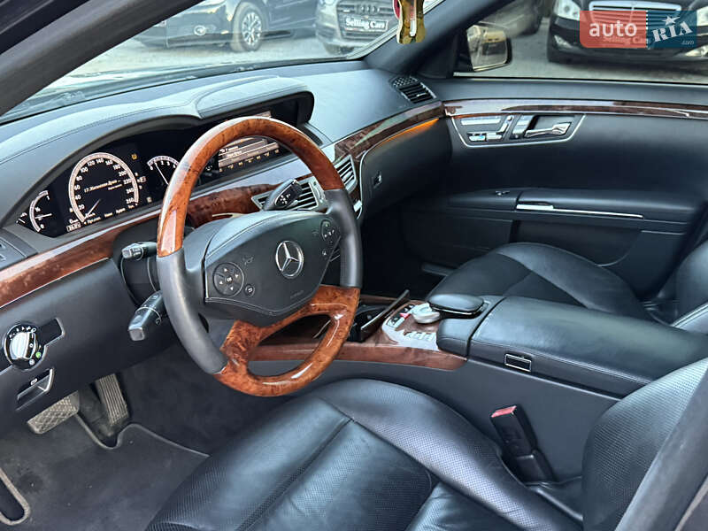 Седан Mercedes-Benz S-Class 2010 в Ровно