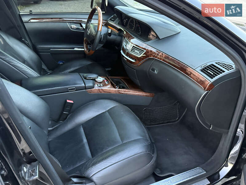 Седан Mercedes-Benz S-Class 2010 в Ровно