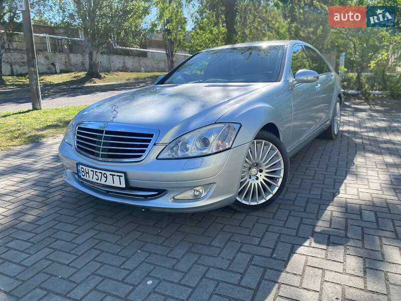 Mercedes-Benz S-Class 2007