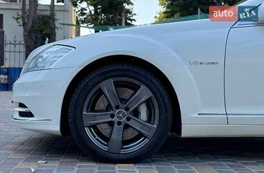 Седан Mercedes-Benz S-Class 2012 в 