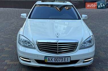 Седан Mercedes-Benz S-Class 2012 в 