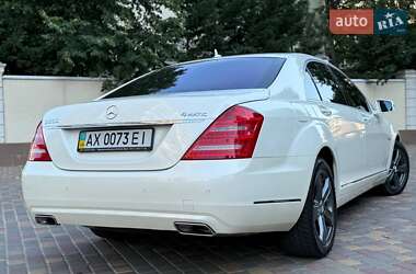 Седан Mercedes-Benz S-Class 2012 в 
