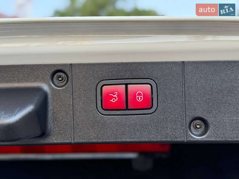 Седан Mercedes-Benz S-Class 2012 в Одессе