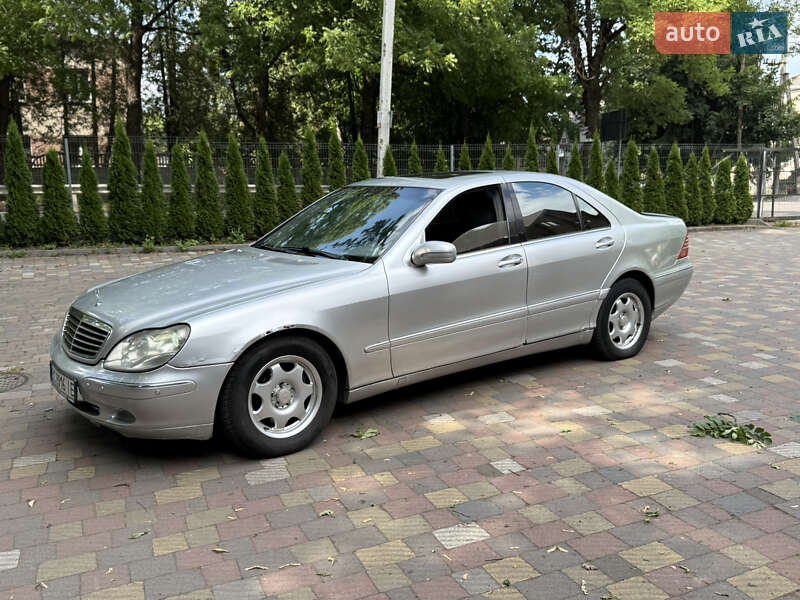 Mercedes-Benz S-Class 1999
