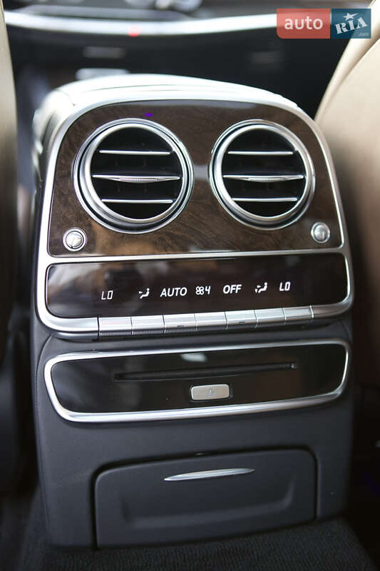 Седан Mercedes-Benz S-Class 2015 в Киеве