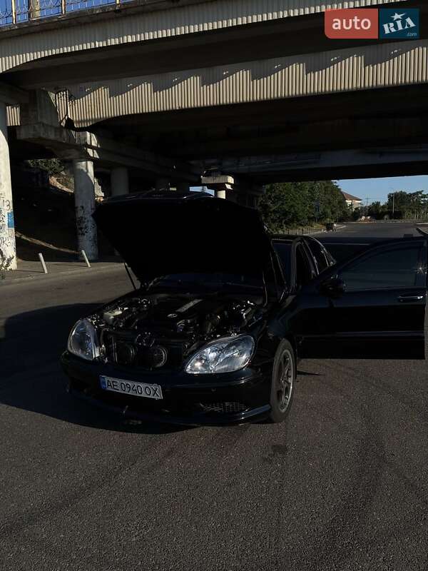 Mercedes-Benz S-Class 2000