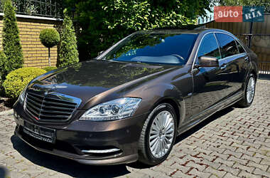 Седан Mercedes-Benz S-Class 2011 в 