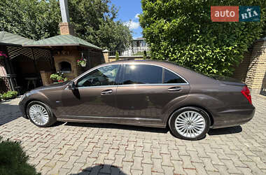 Седан Mercedes-Benz S-Class 2011 в 