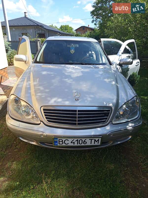 Седан Mercedes-Benz S-Class 2002 в Бориславе