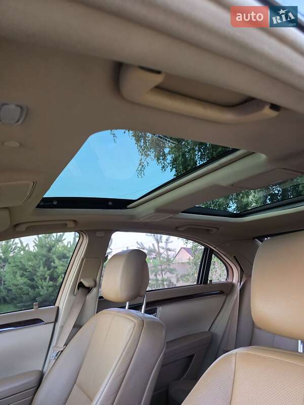 Седан Mercedes-Benz S-Class 2007 в Ровно