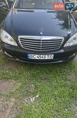 Седан Mercedes-Benz S-Class 2006 в 