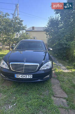 Седан Mercedes-Benz S-Class 2006 в 