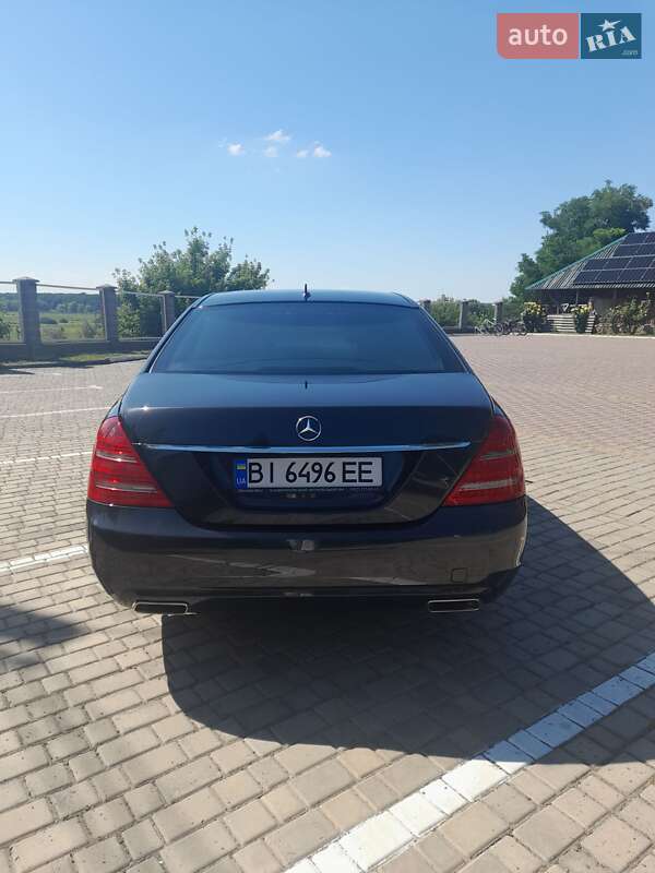Седан Mercedes-Benz S-Class 2012 в Оржице