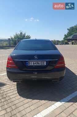 Седан Mercedes-Benz S-Class 2012 в 