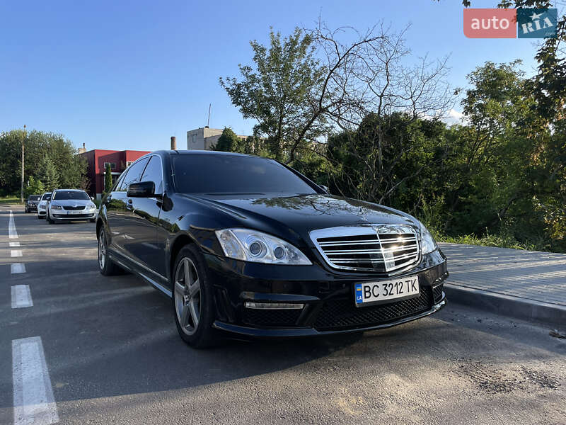 Mercedes-Benz S-Class 2008